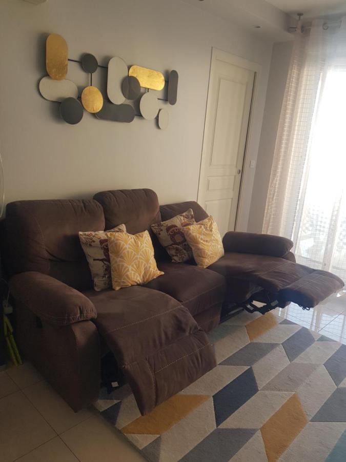 בוסוליי Beau Appartement Avec Garage Ferme מראה חיצוני תמונה